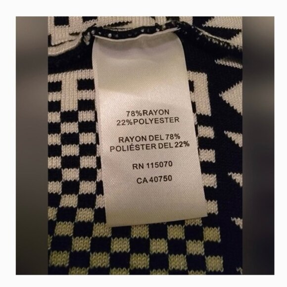 Black and White Geometric Pattern Dress - Picture 2 of 3